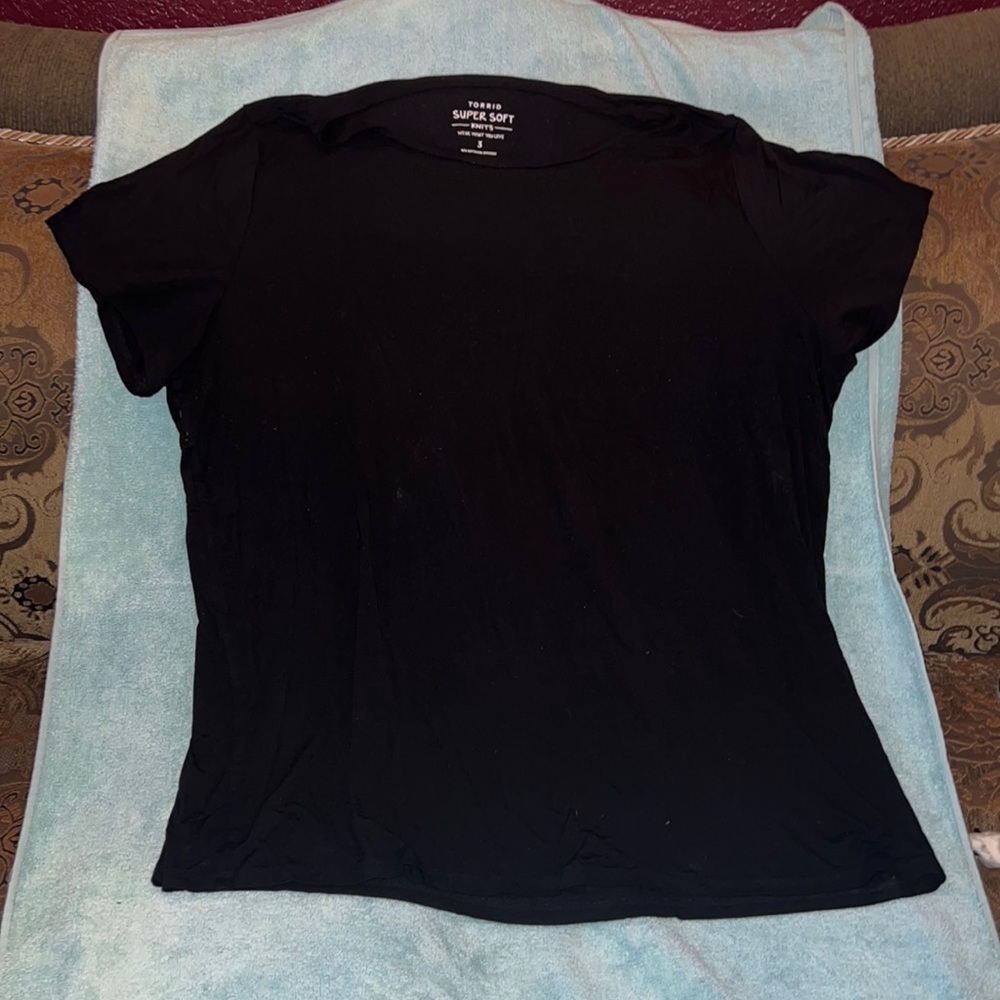 Black TORRID stretchy shirt